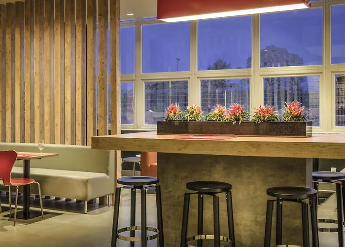 Ibis Porto Alegre Assis Brasil Hotel